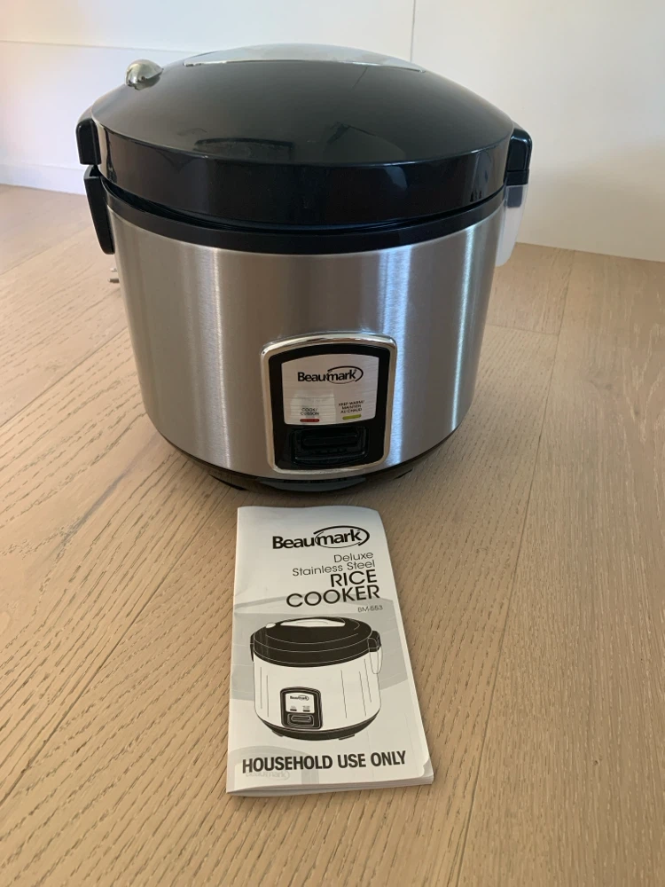 Beaumark 7 cup Deluxe Stainless Steel Rice Cooker
