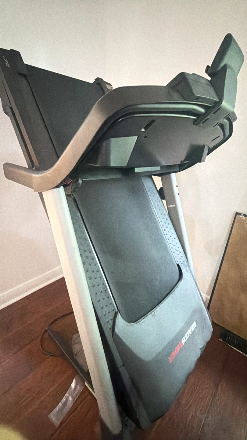 HealthRider Treadmill - photo 3