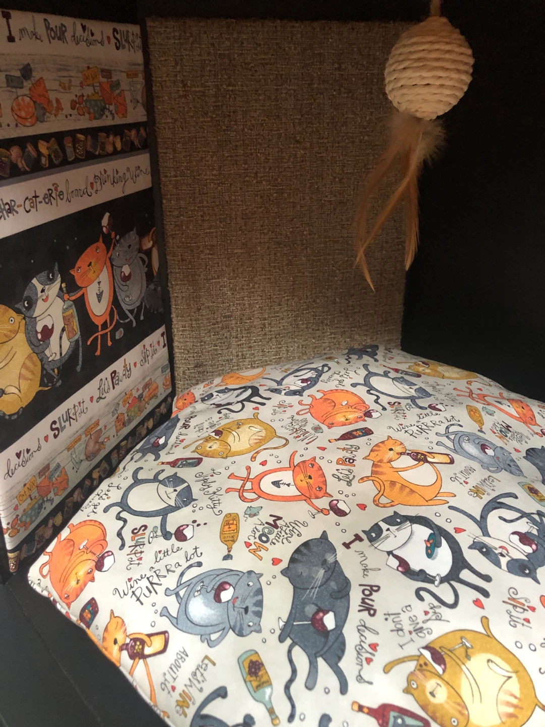 Cat bed/ end table - photo 5