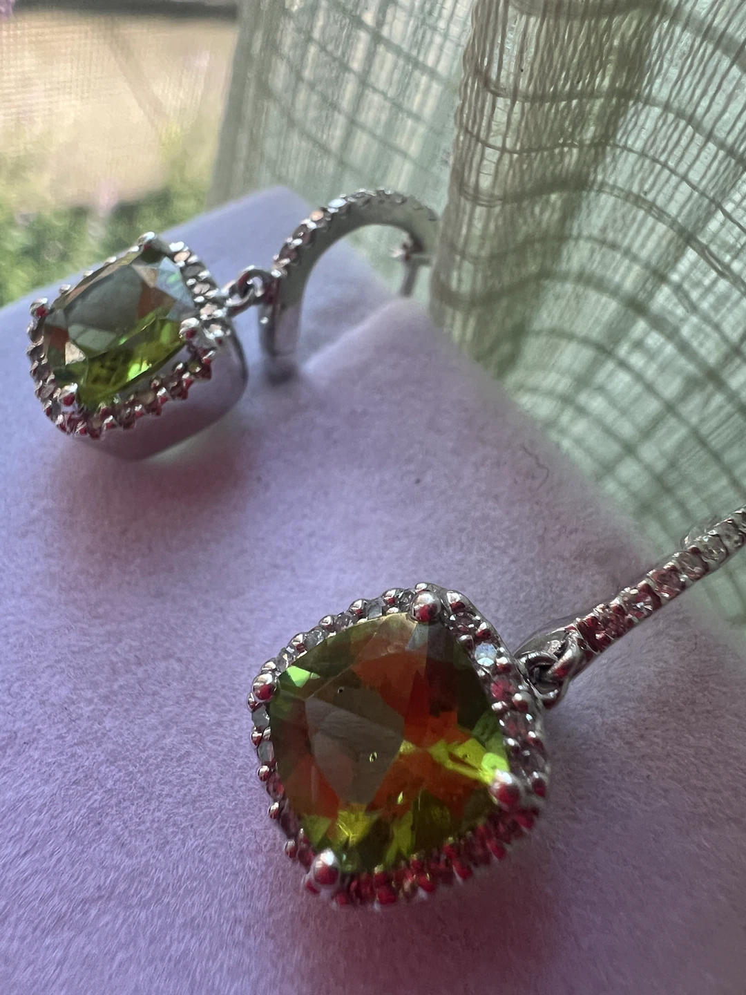 14 k peridot and diamonds earrings