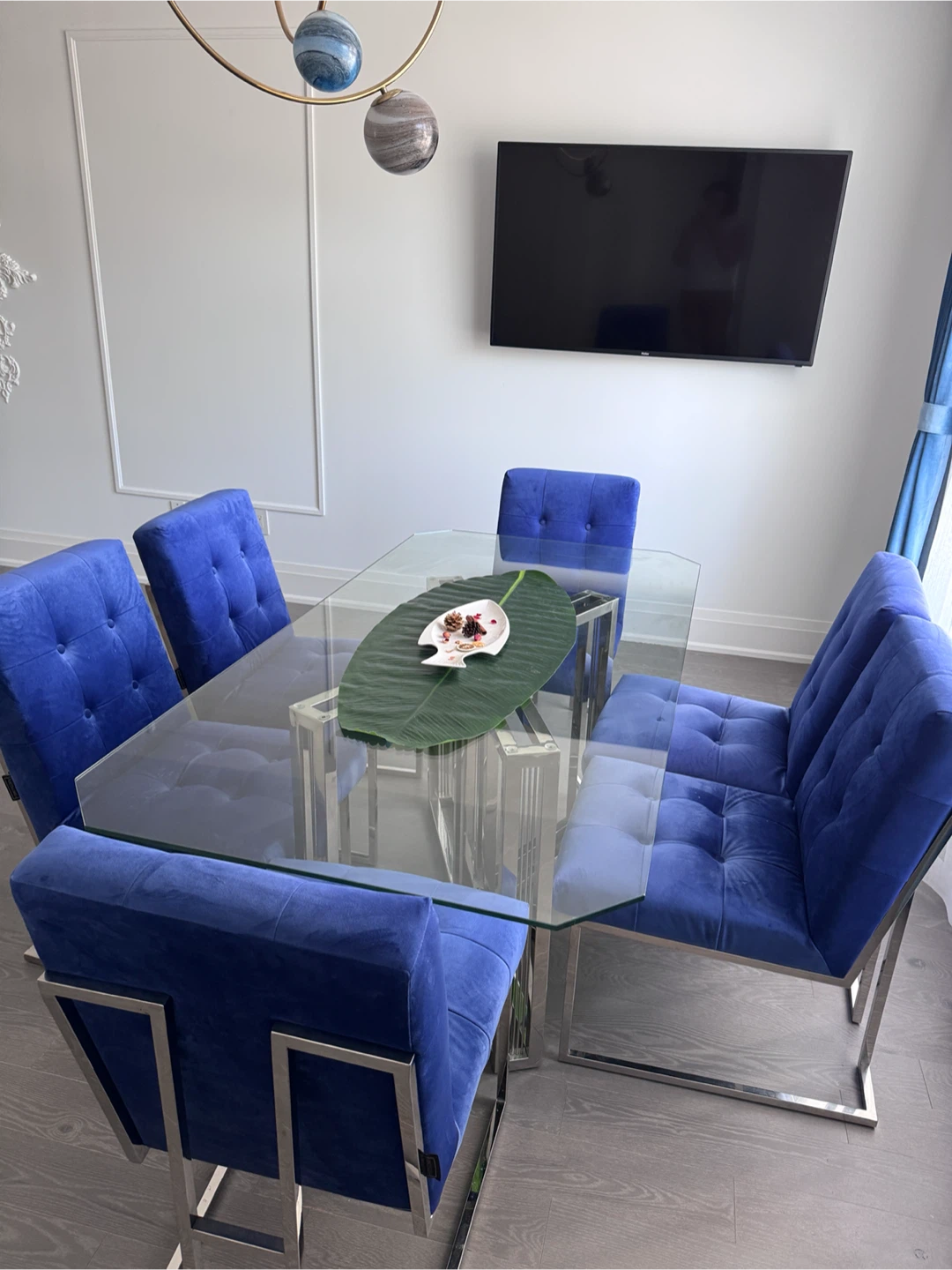 Glass Dining Table with 6 Blue Velvet Chairs - photo 2