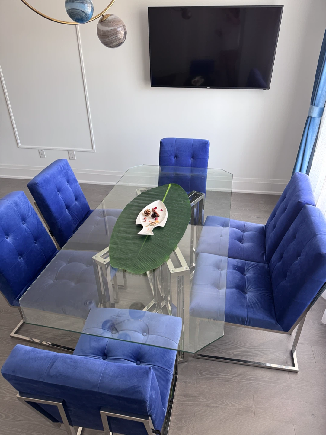 Glass Dining Table with 6 Blue Velvet Chairs - photo 3