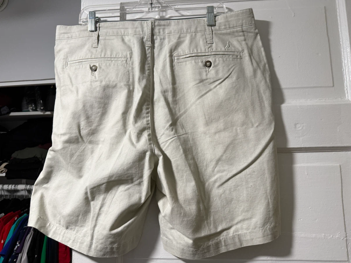Nautica Men's Shorts - Size 40W - photo 2