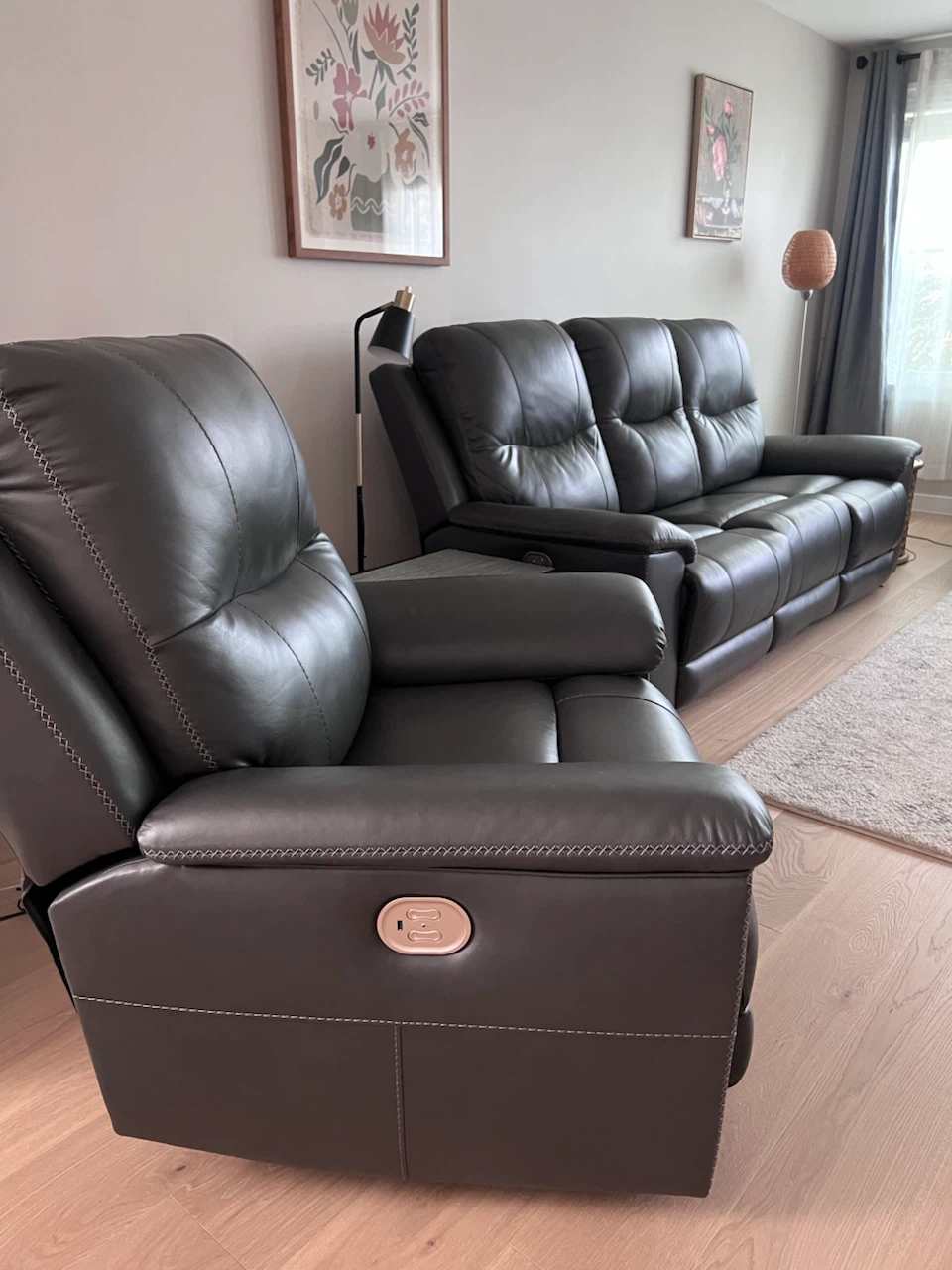 Dark Gray Leather Reclining Sofa - photo 4