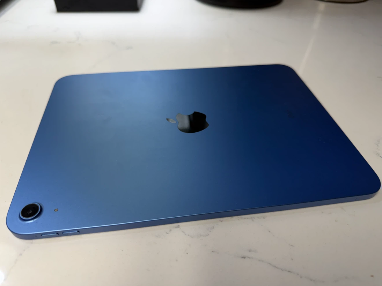 Blue Apple iPad - photo 2