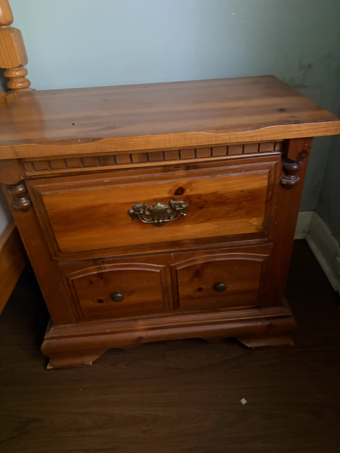 Wooden Dresser with Mirror and 2 Nightstand - photo 2
