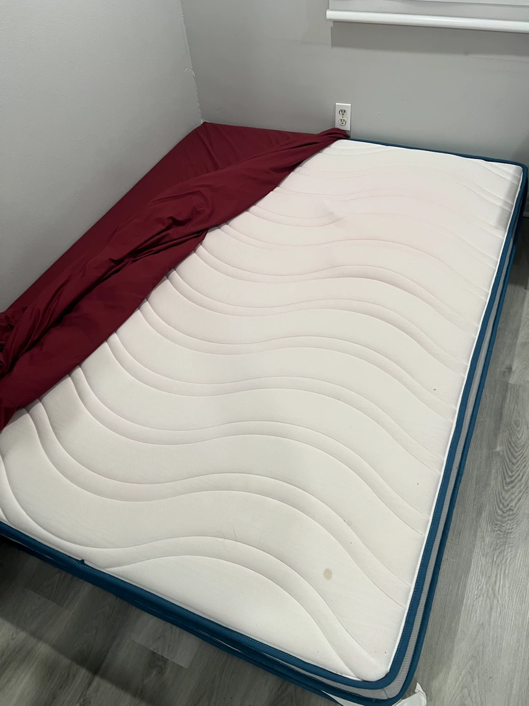 Queen Size Mattress - photo 2