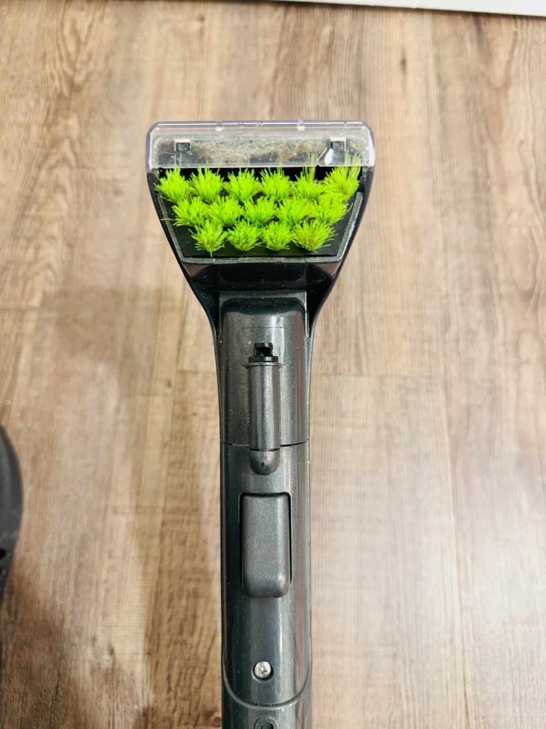 Bissell Little Green Carpet Cleaner - photo 2