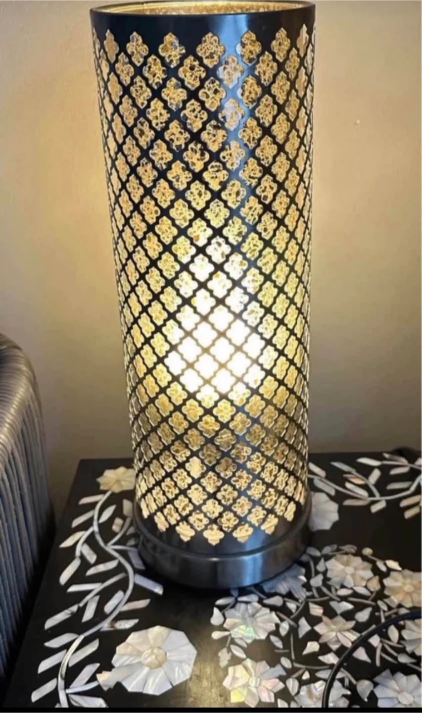 Decorative Metal Table Lamp - photo 2