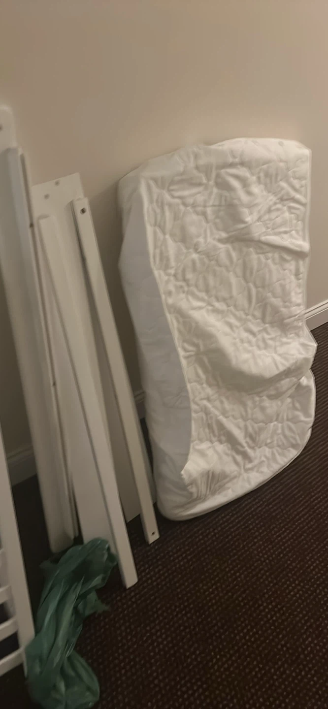 Like New White Mini Crib with Mattress - photo 3