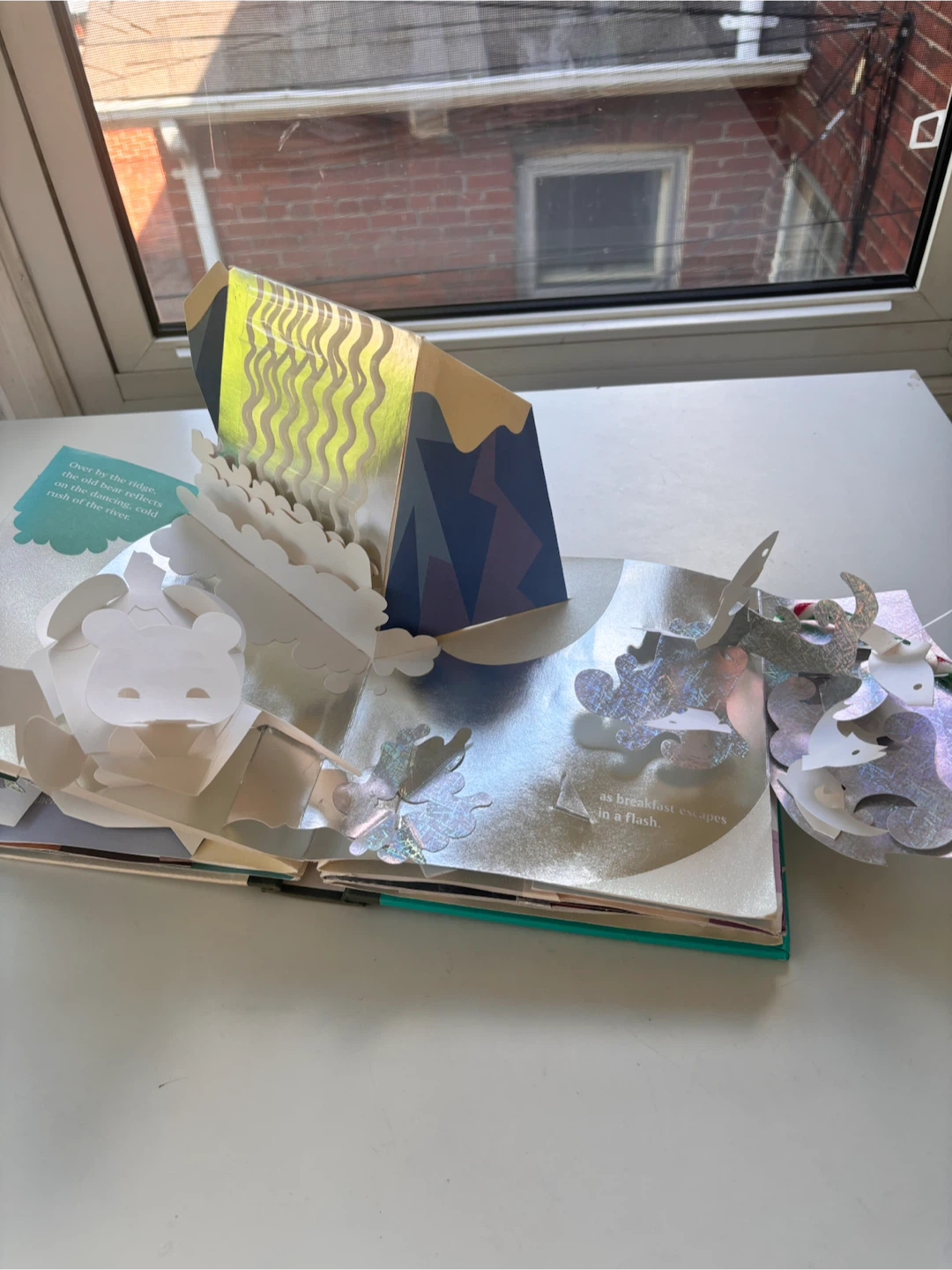 Robert Sabuda Winter's Tale Pop-Up Book - photo 4