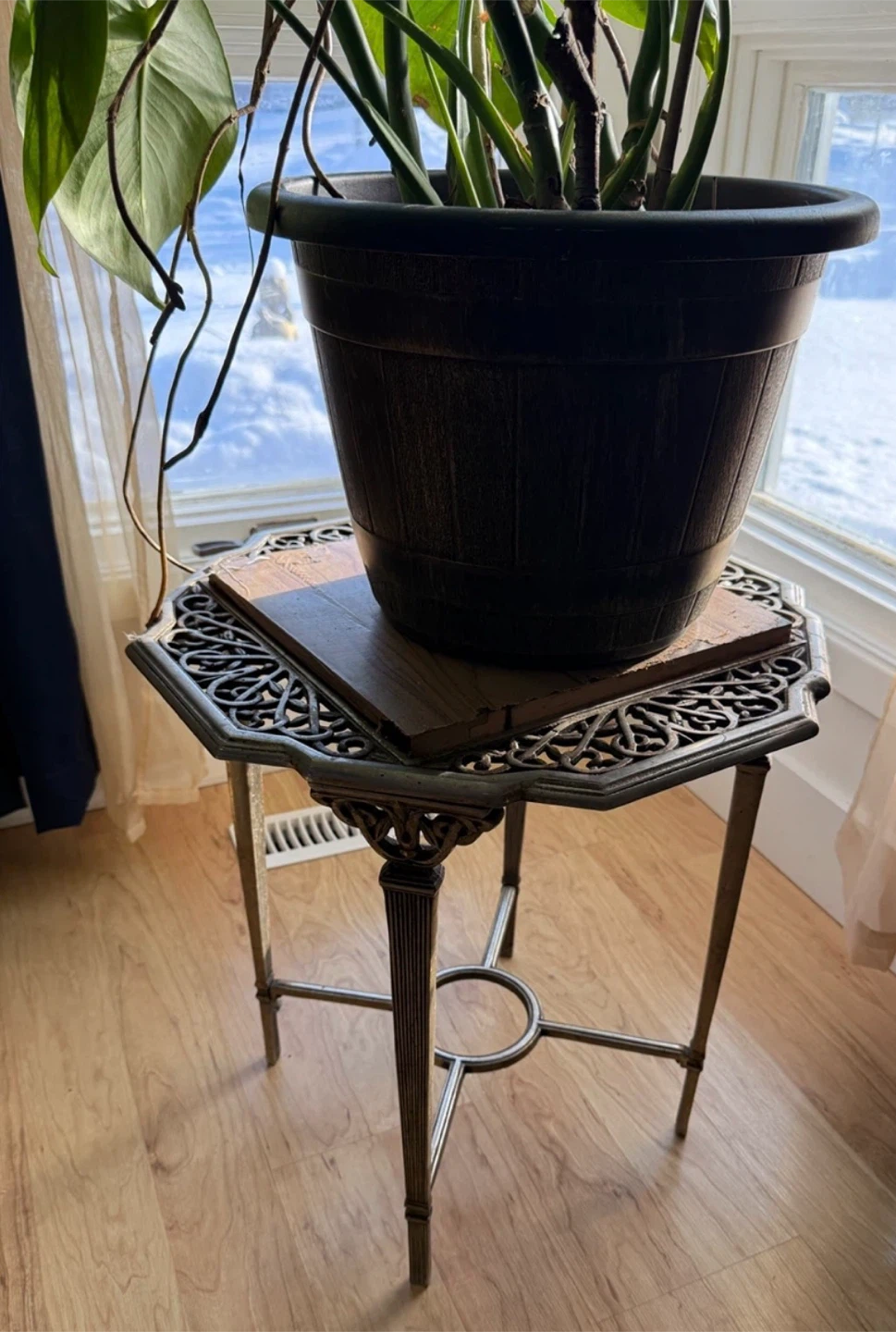 Antique Metal Side Table/ plant stand
