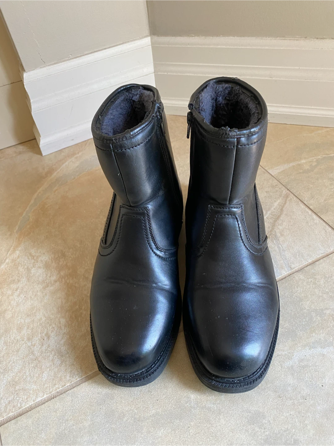 New! Men’s Black Winter Boots