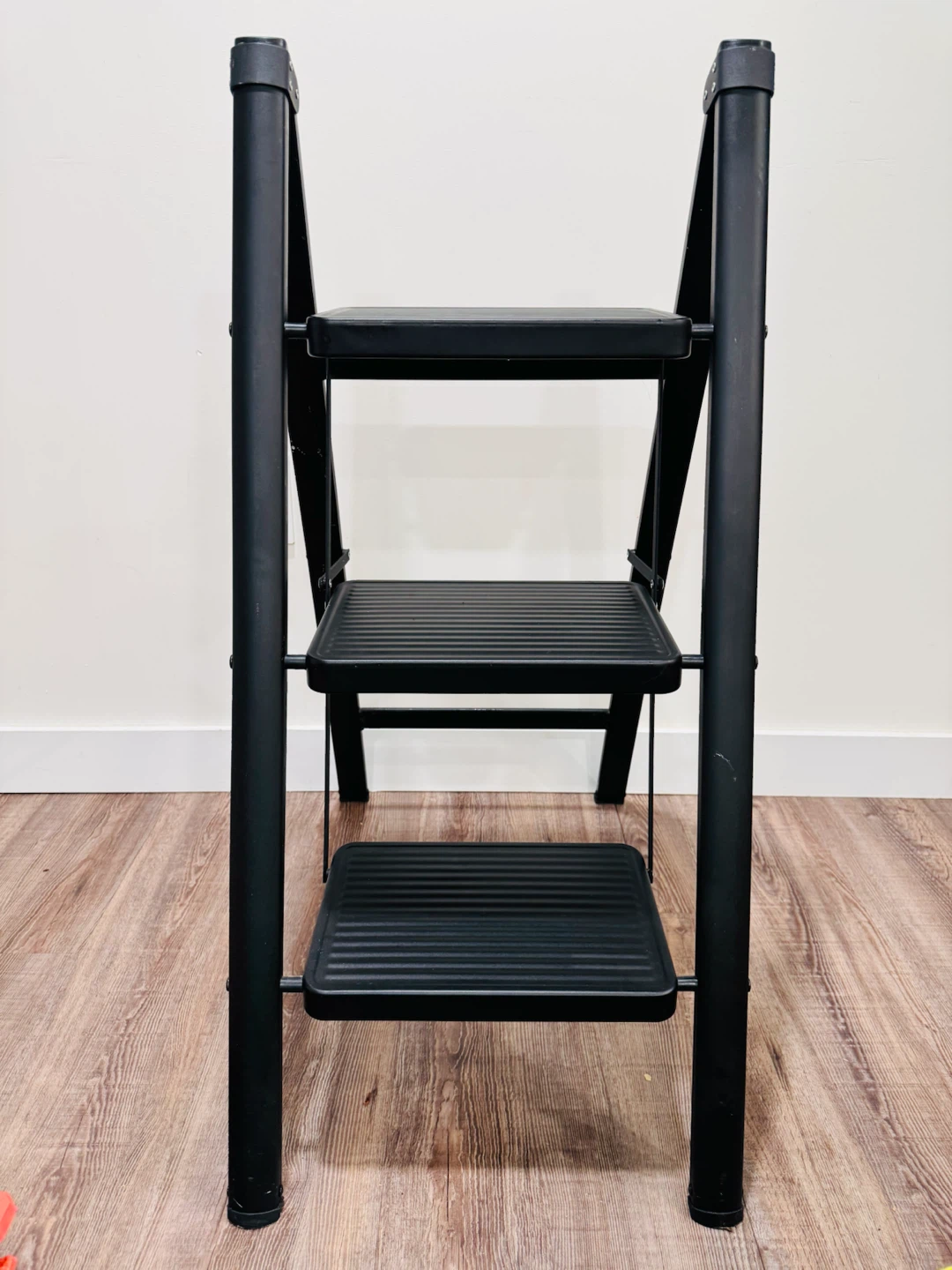 Black 3-Step Folding Ladder