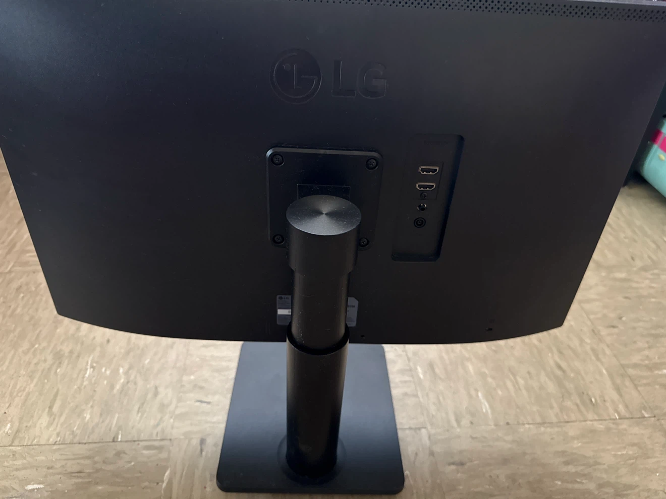27” LG monitor - photo 2