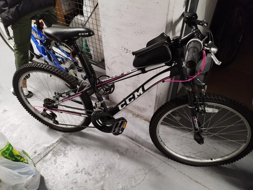 3 bikes CCM Hardline 24 Mountain Bike