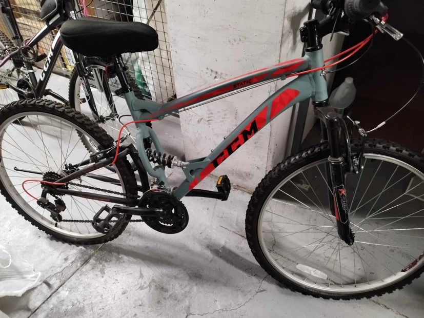 3 bikes CCM Hardline 24 Mountain Bike - photo 4