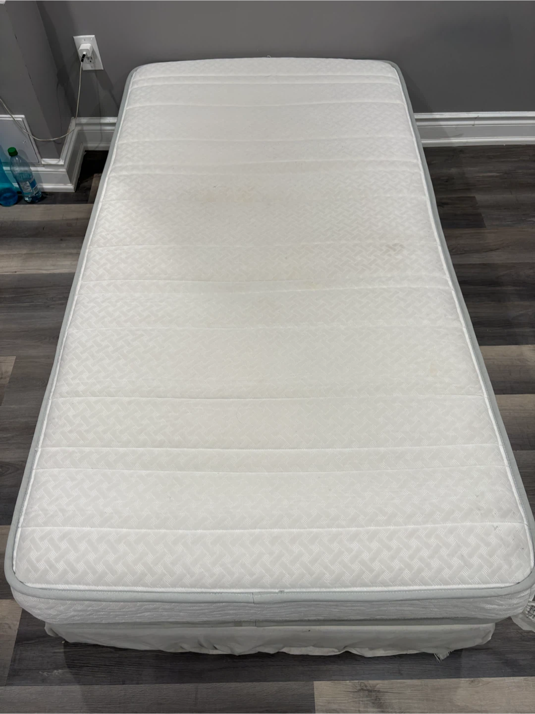 White Twin Mattress - photo 3