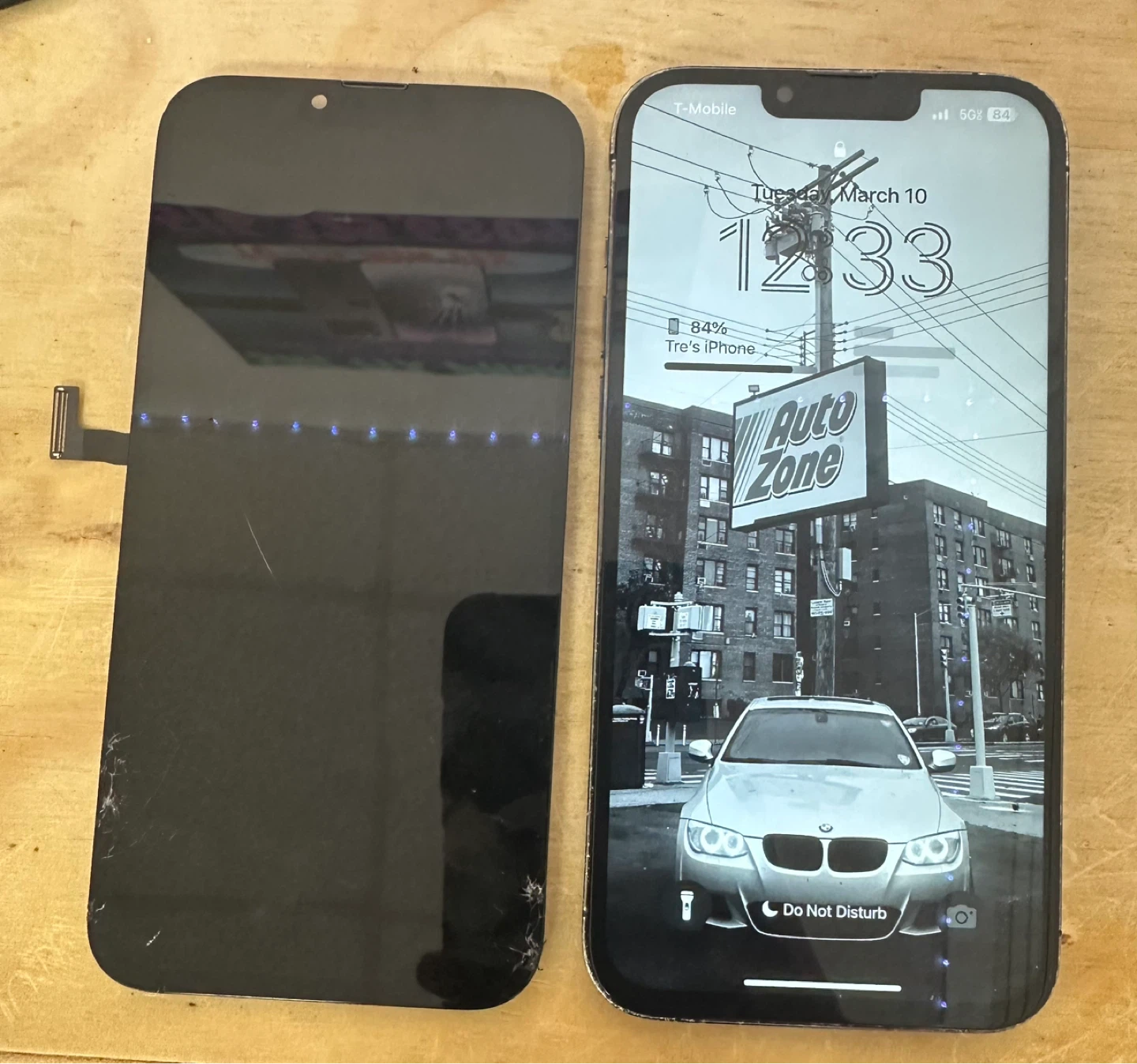 iPhone  Screen Repair - photo 4