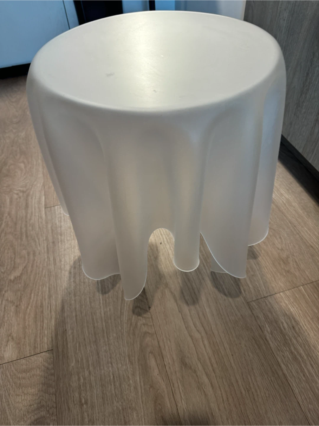 Essey Illusion table by John Brauer White Frosted Acrylic