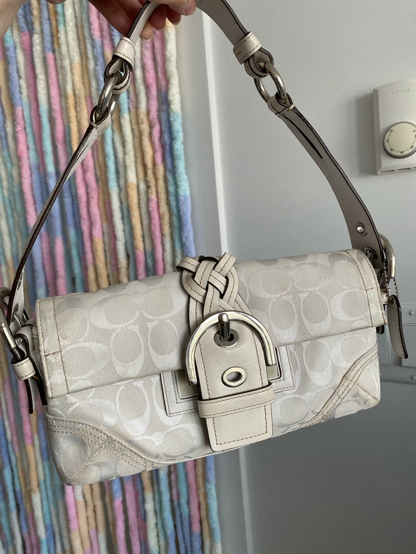 Vintage Coach White Signature Soho