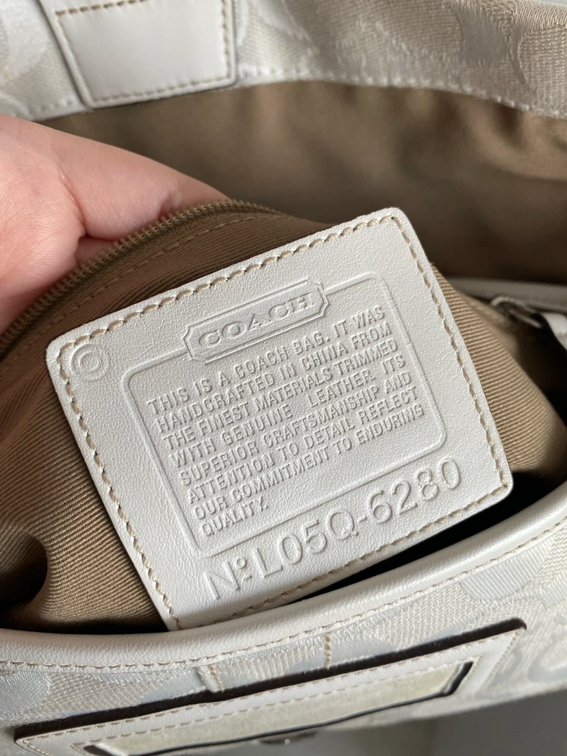 Vintage Coach White Signature Soho - photo 4