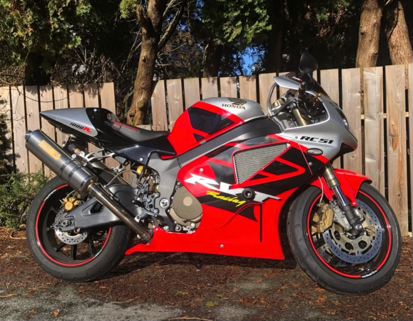 2003 Honda RC51 sp2…..RVT1000R