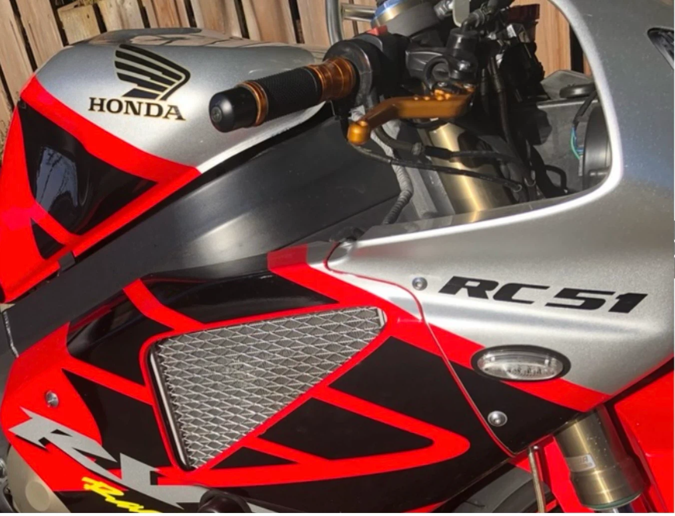 2003 Honda RC51 sp2…..RVT1000R - photo 3