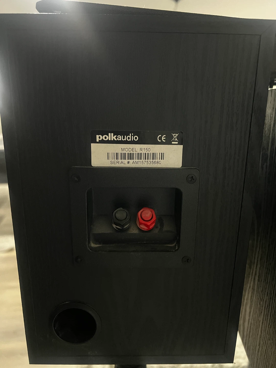 2 Polk Audio R150 Bookshelf Speakers with Stands - photo 4