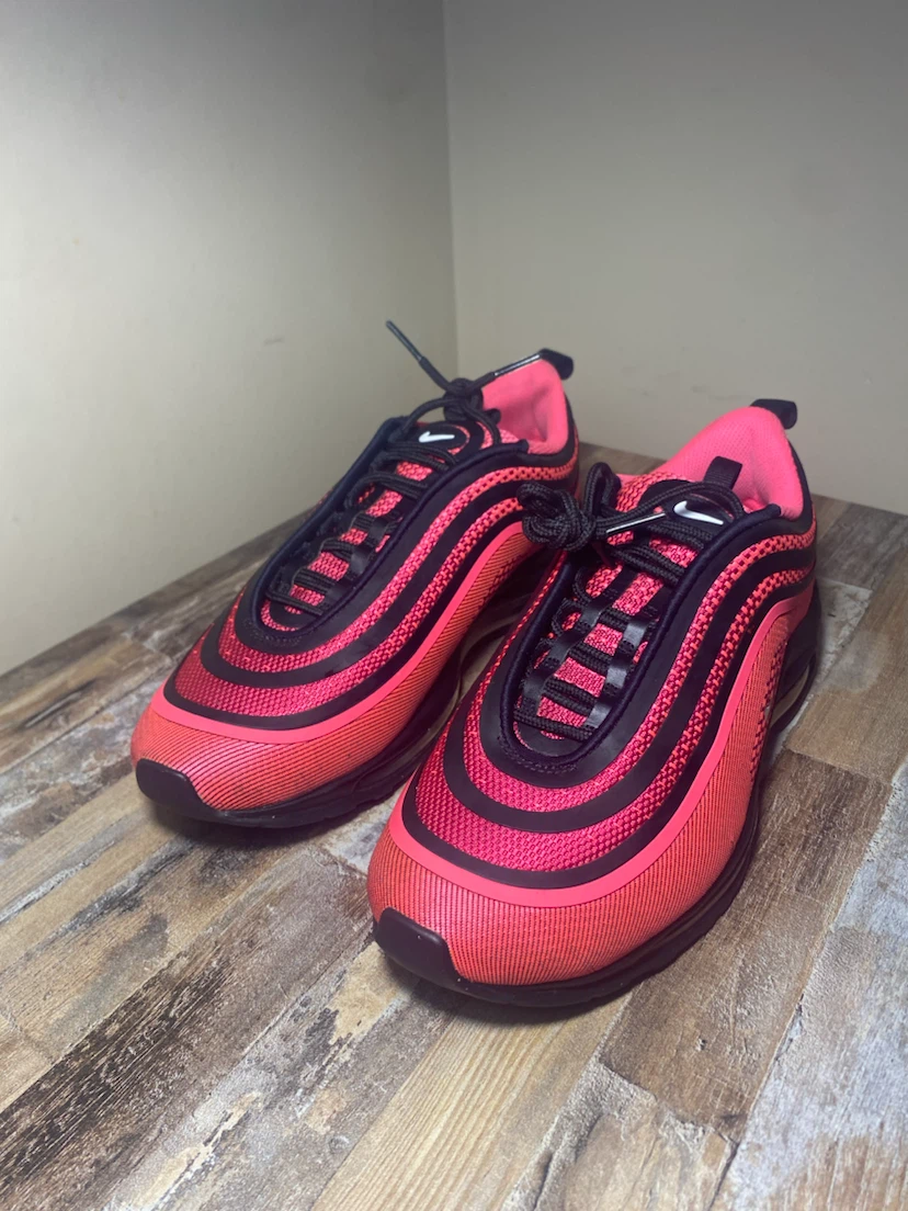 Air Max 97 Ultra 17 GS Racer Pink- Size 8.5 Women’s
