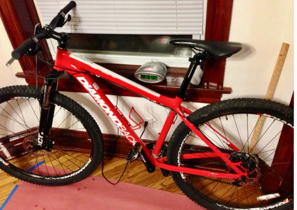 Red Diamondback Mountain Bike - photo 3