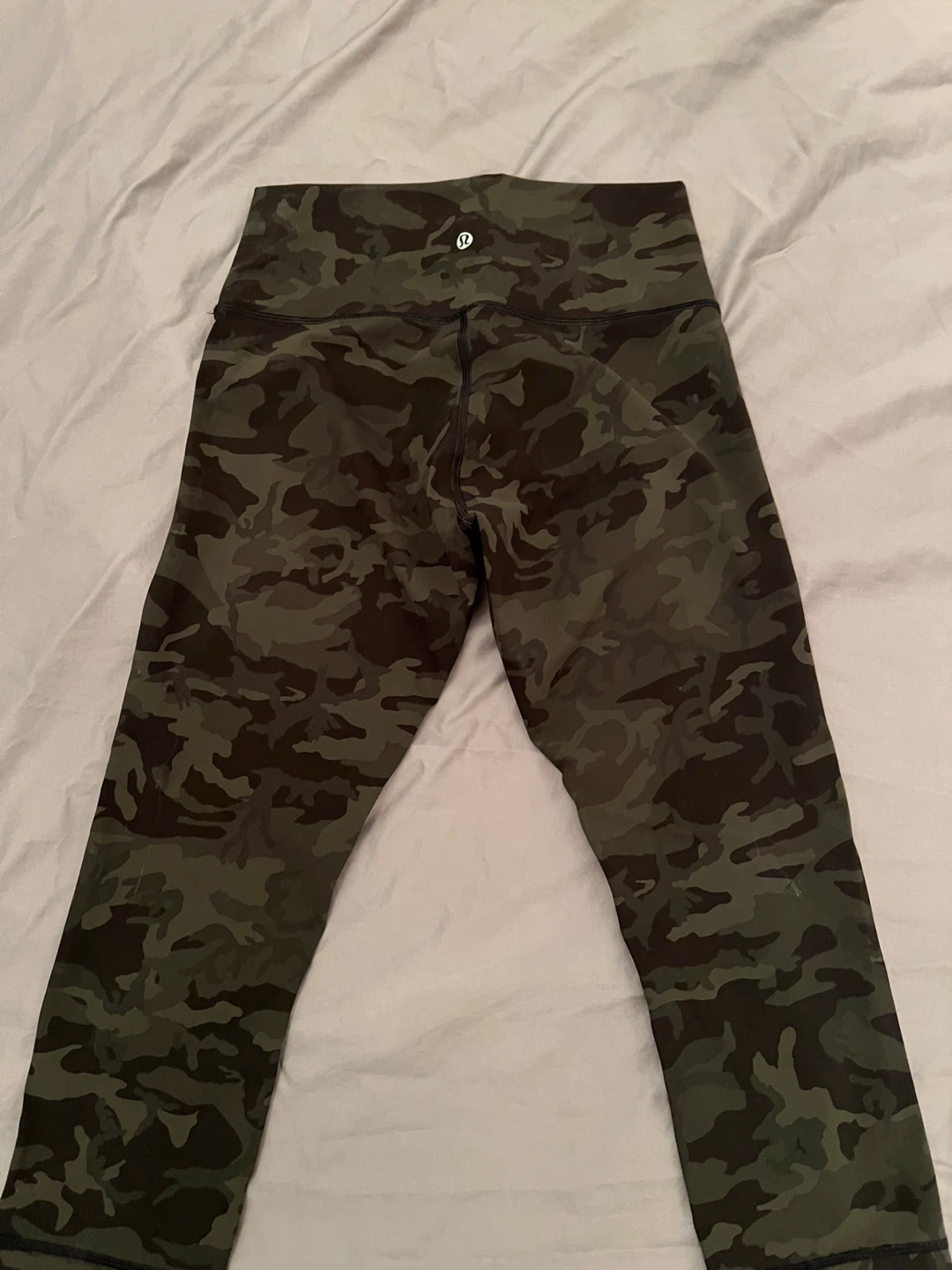 BNWT Lululemon Camo Leggings Size 8 - photo 2
