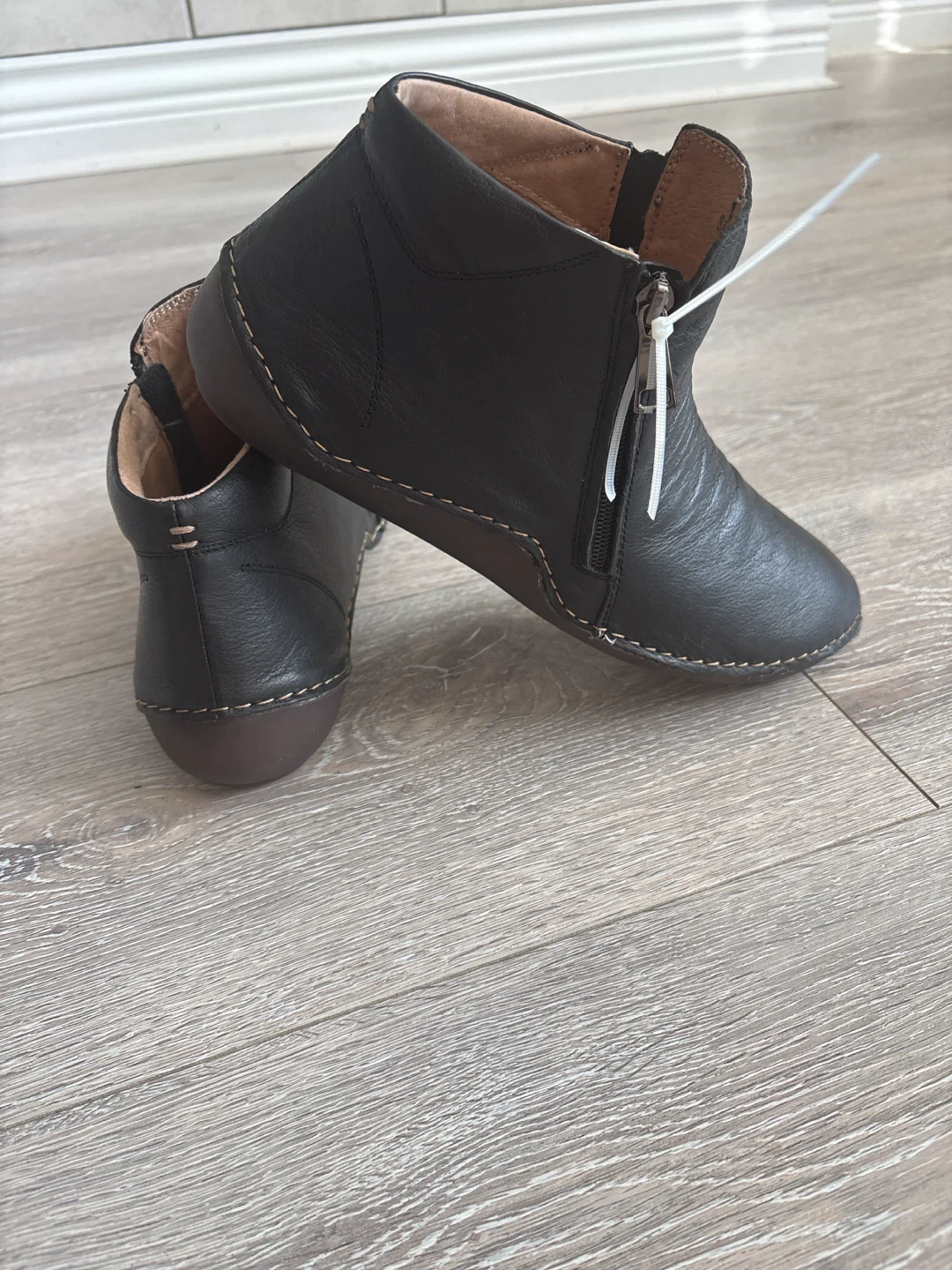 Black Leather Ankle Boots - Size 41 - photo 3