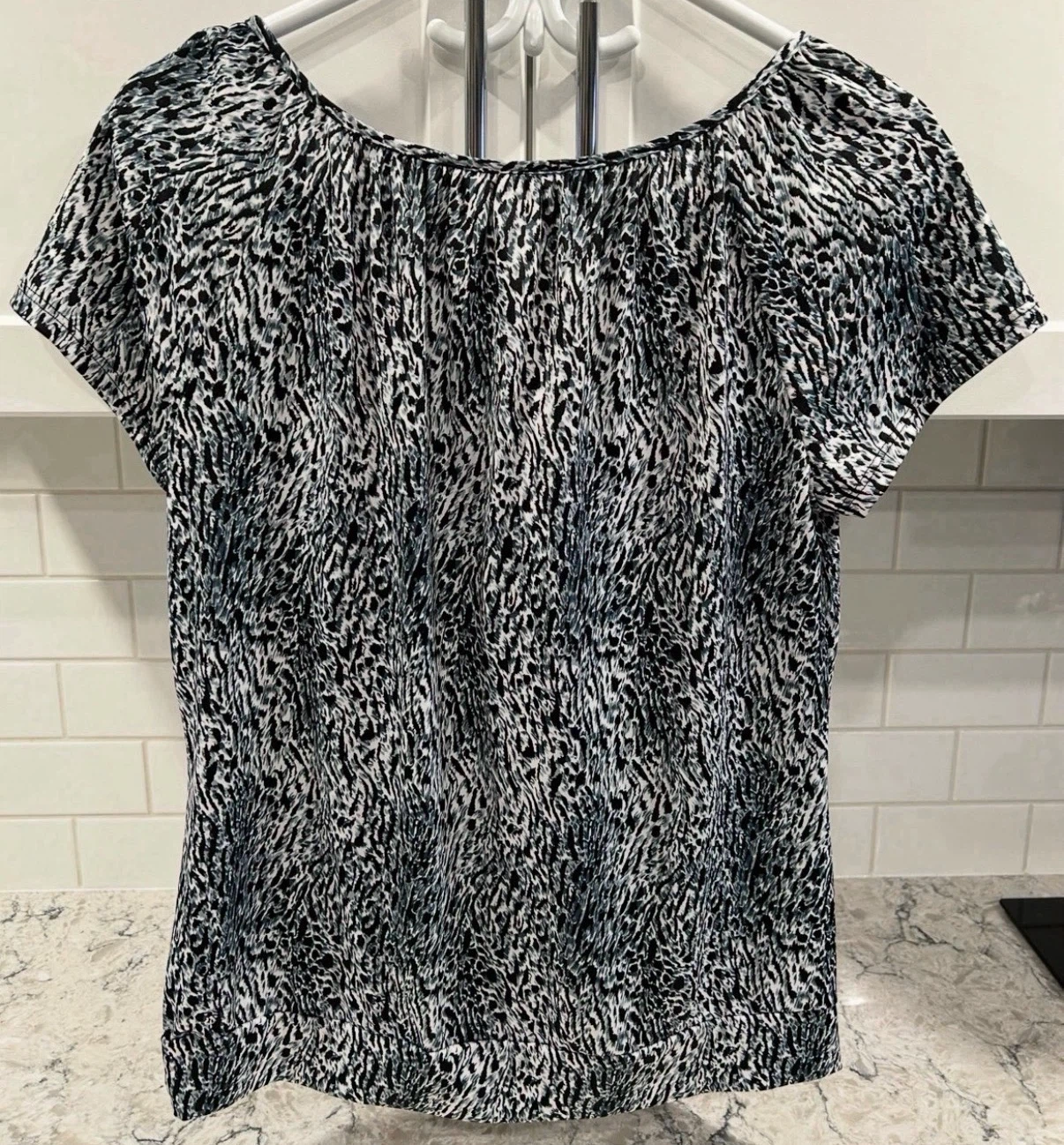 Women’s Cleos Dressy Casual Blouse (Size M) - photo 2