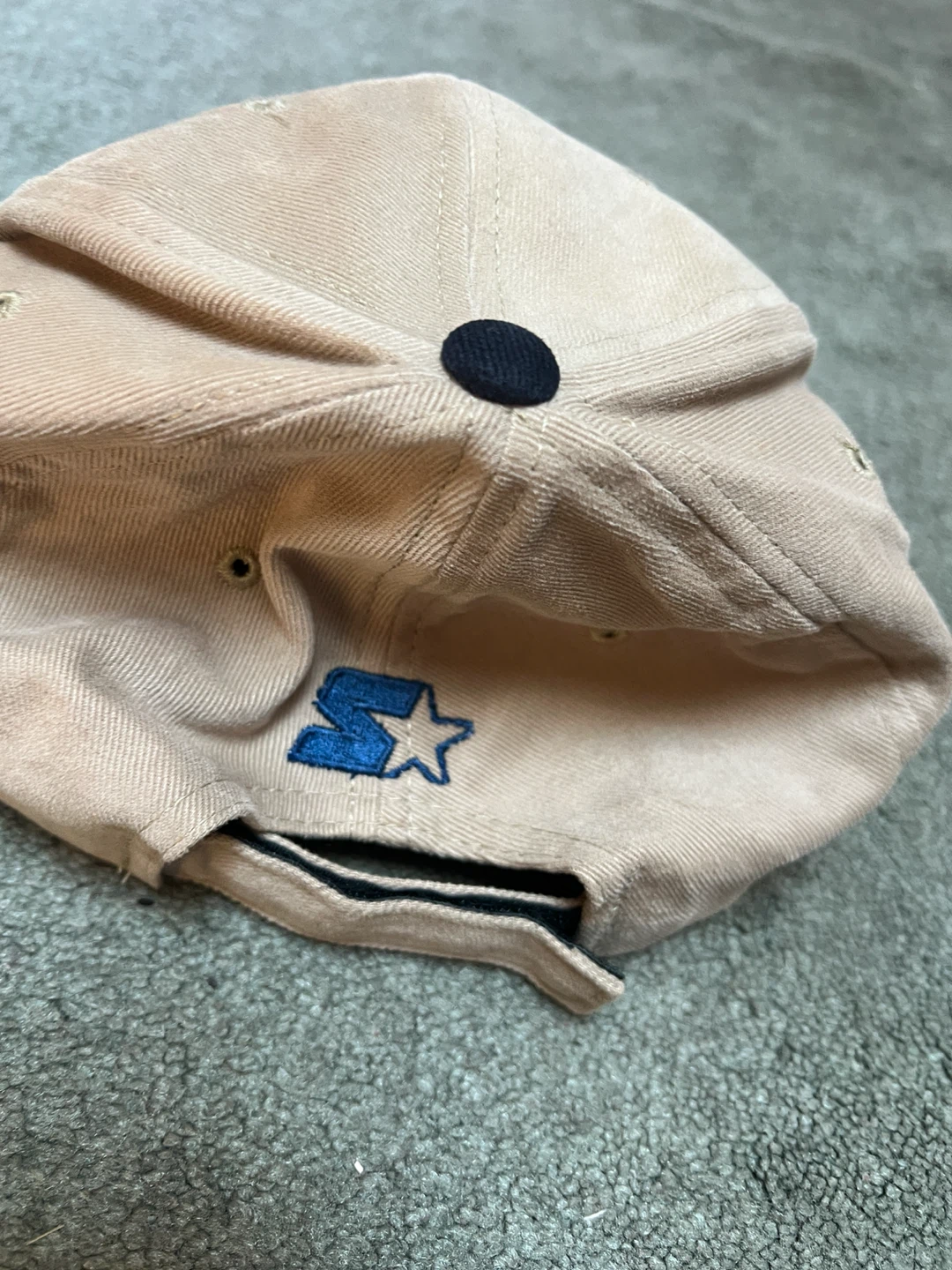 Maple Leaf Gardens 1931-1999 "Winning Years" Baseball Cap - photo 4