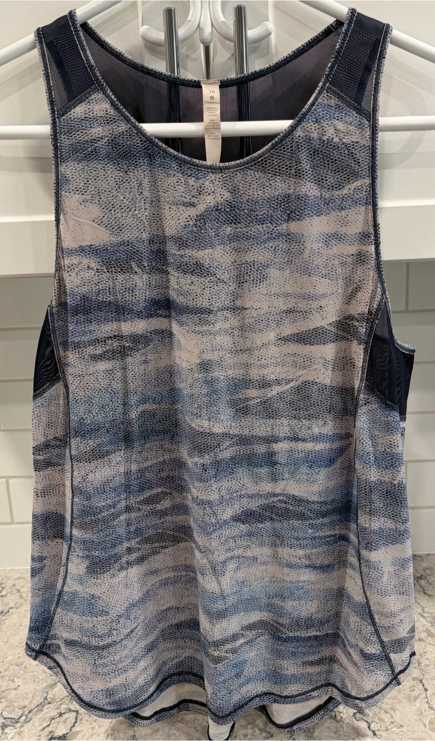 Women’s Lululemon Blue/Cream Mesh Racerback Running Tank Top