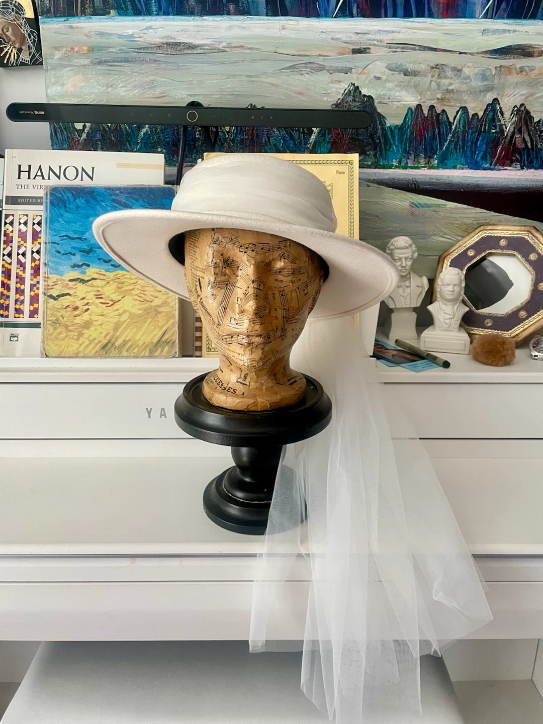 Chic Wool Bridal Hat with Veil — Preloved - photo 2