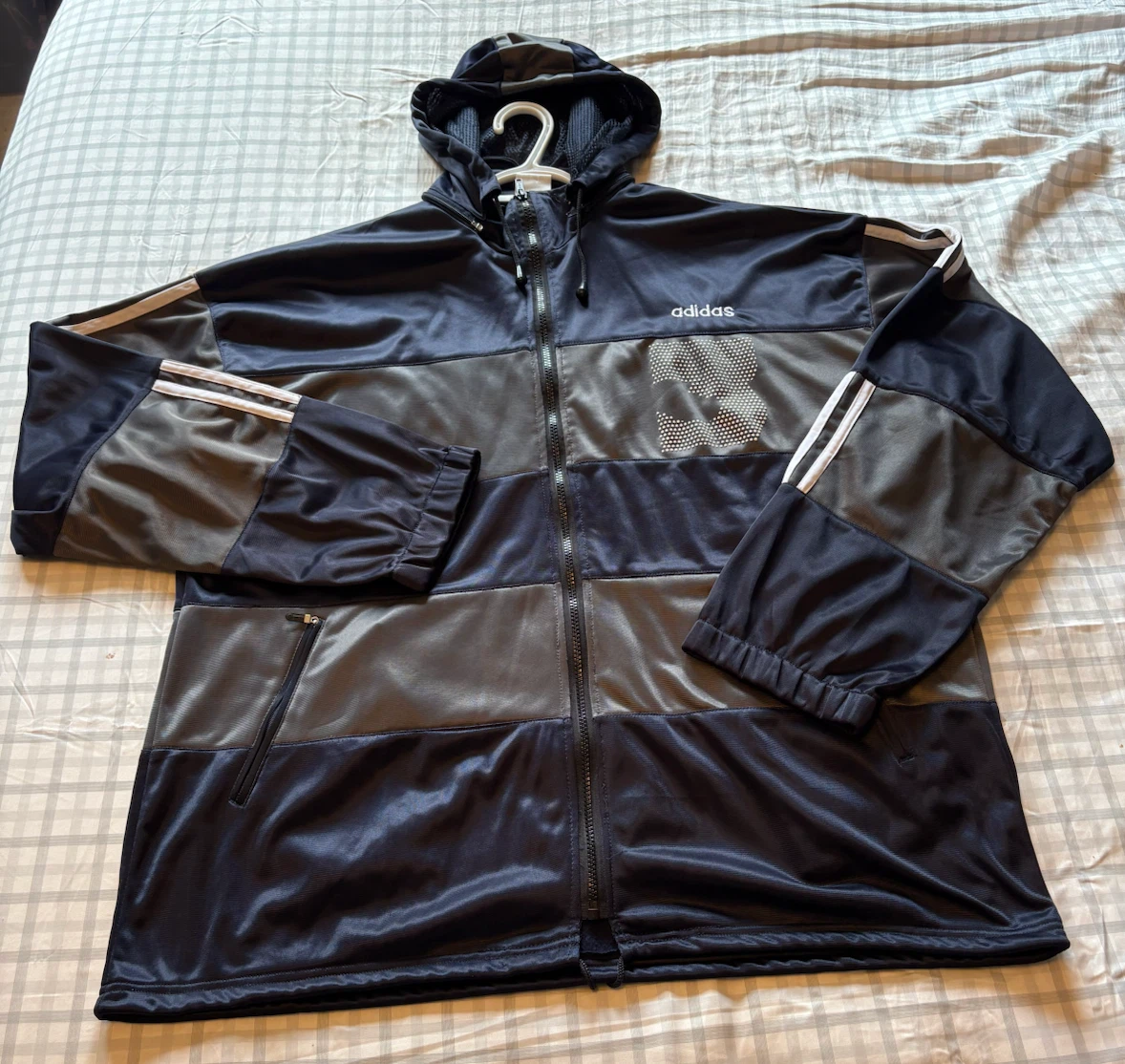 ✨✨Adidas Track Jacket Size XL