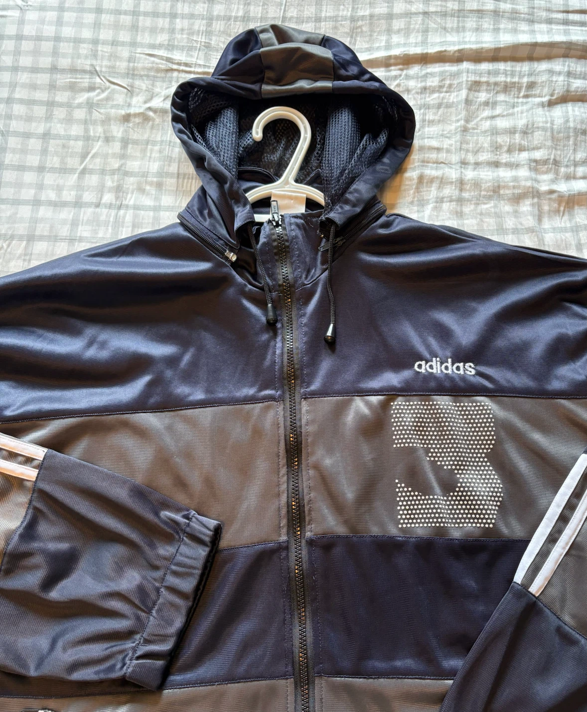 ✨✨Adidas Track Jacket Size XL - photo 2