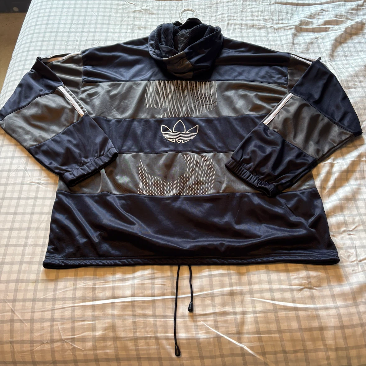 ✨✨Adidas Track Jacket Size XL - photo 3