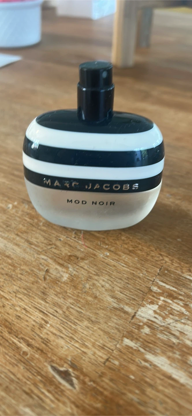 (Rare) Marc Jacobs Mod Noir Eau de Parfum