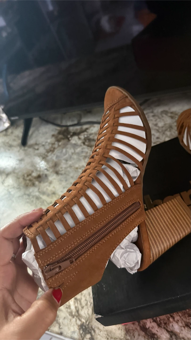 New Brown Lace-Up Gladiator Heels size 7 check more pictures - photo 4