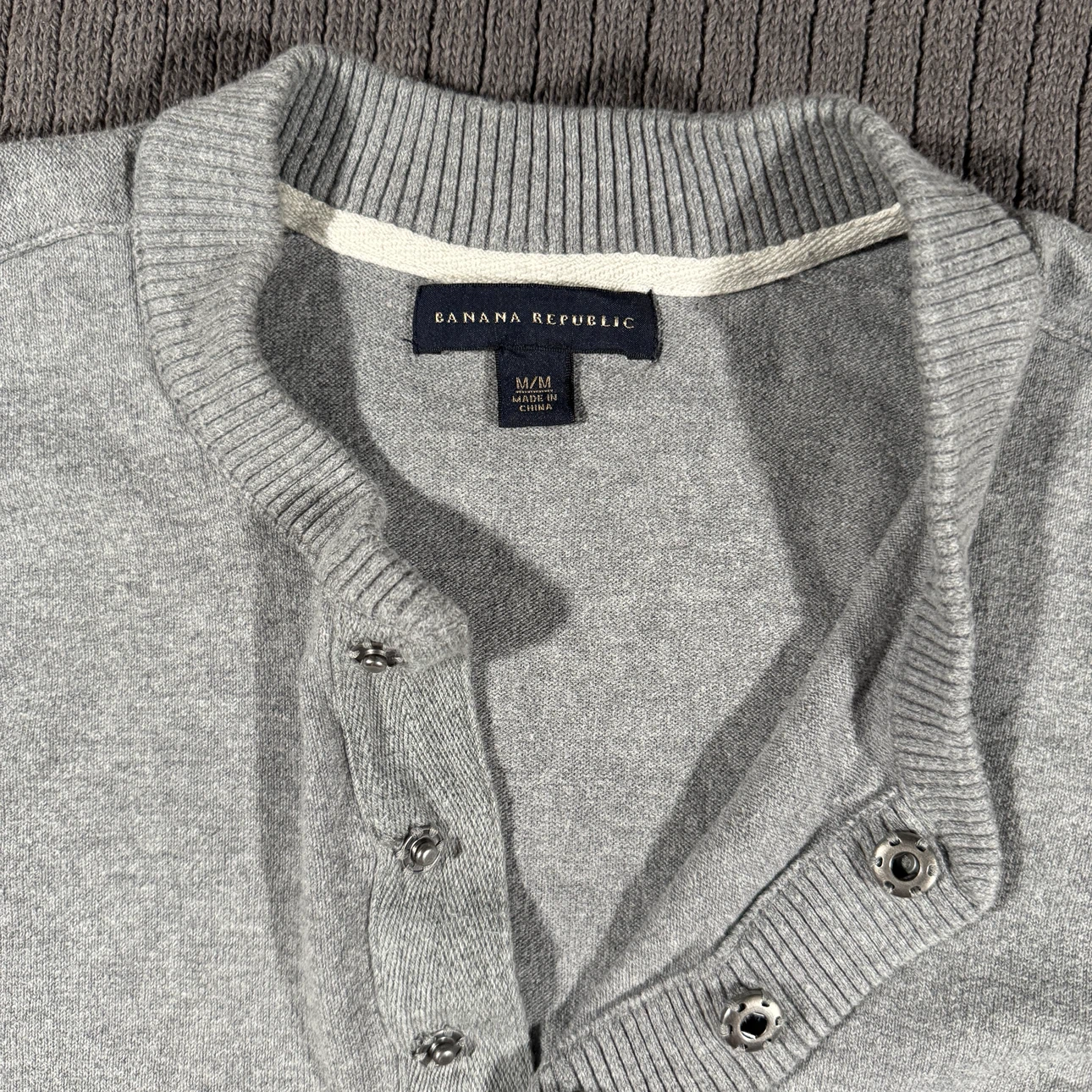 Banana Republic Henley Sweater Gray Men's M Snap Button - photo 3