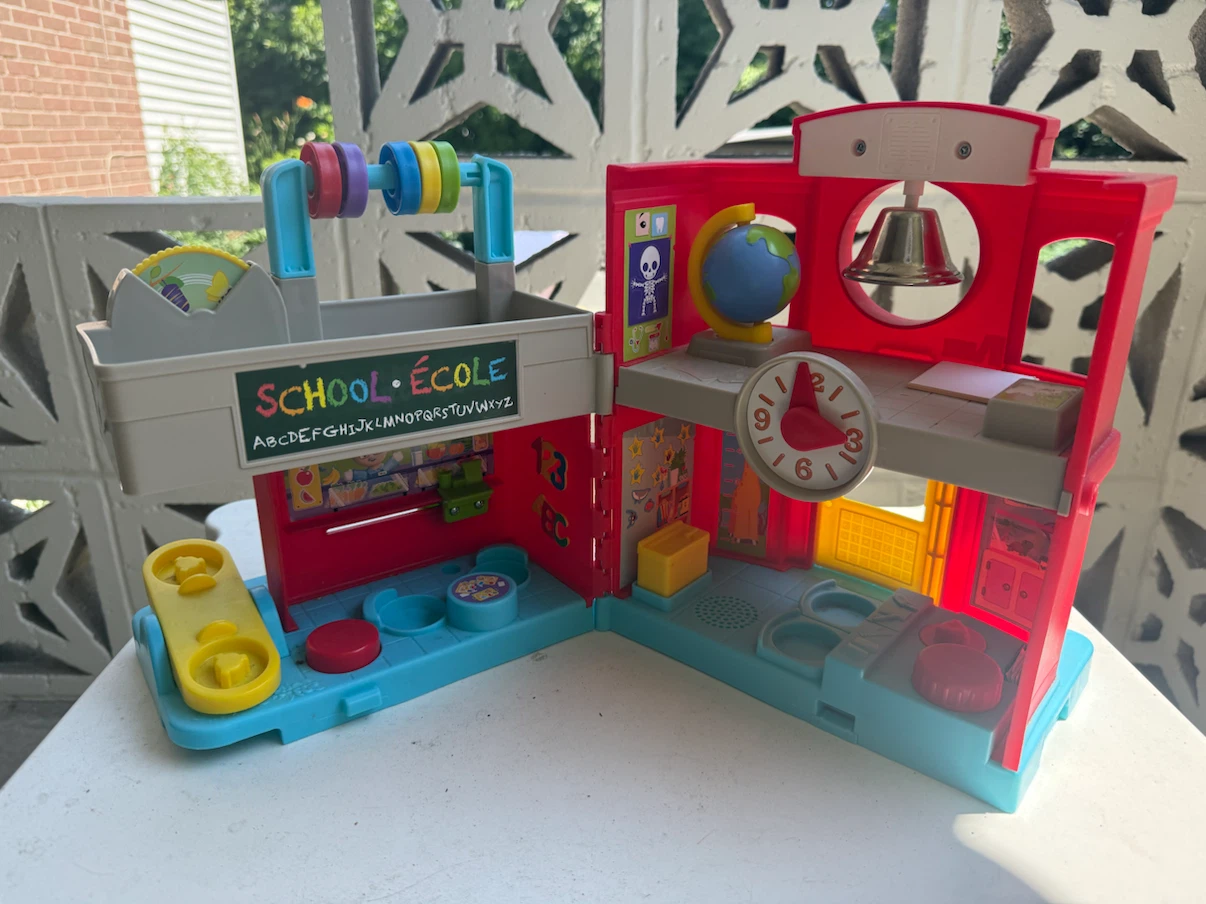 Fisher-Price Little People School Playset - photo 2