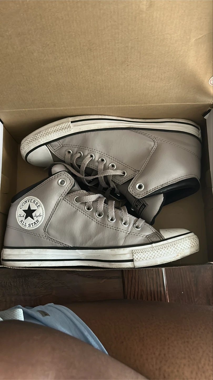 Converse Chuck Taylor All Star Mid Top Sneakers