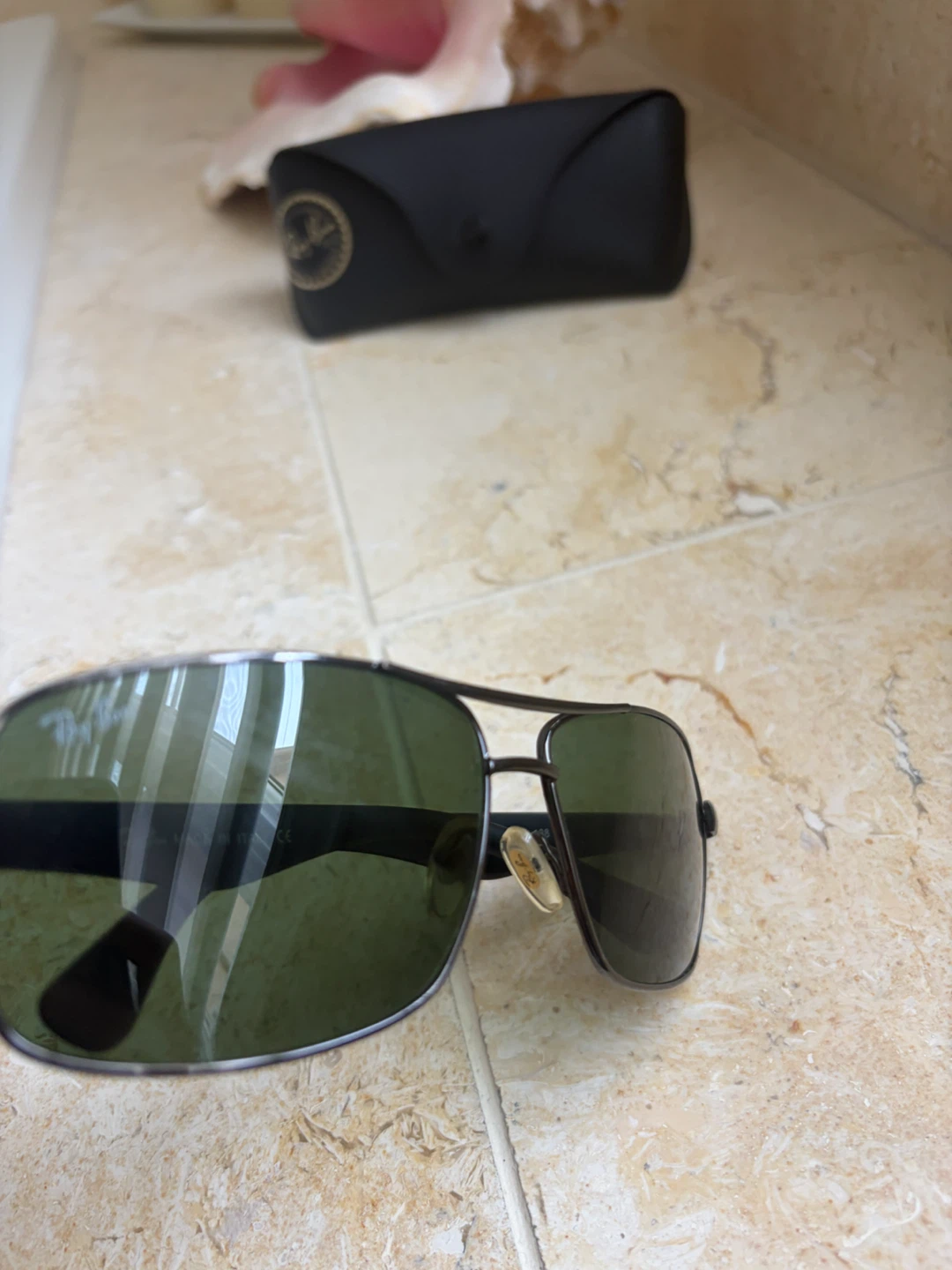 Ray-Ban Sunglasses with Case - photo 2