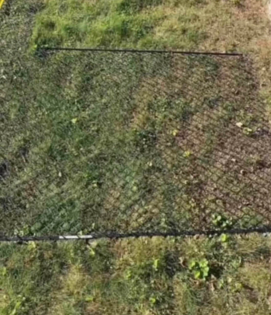 Chain link fence 4 feet long $20