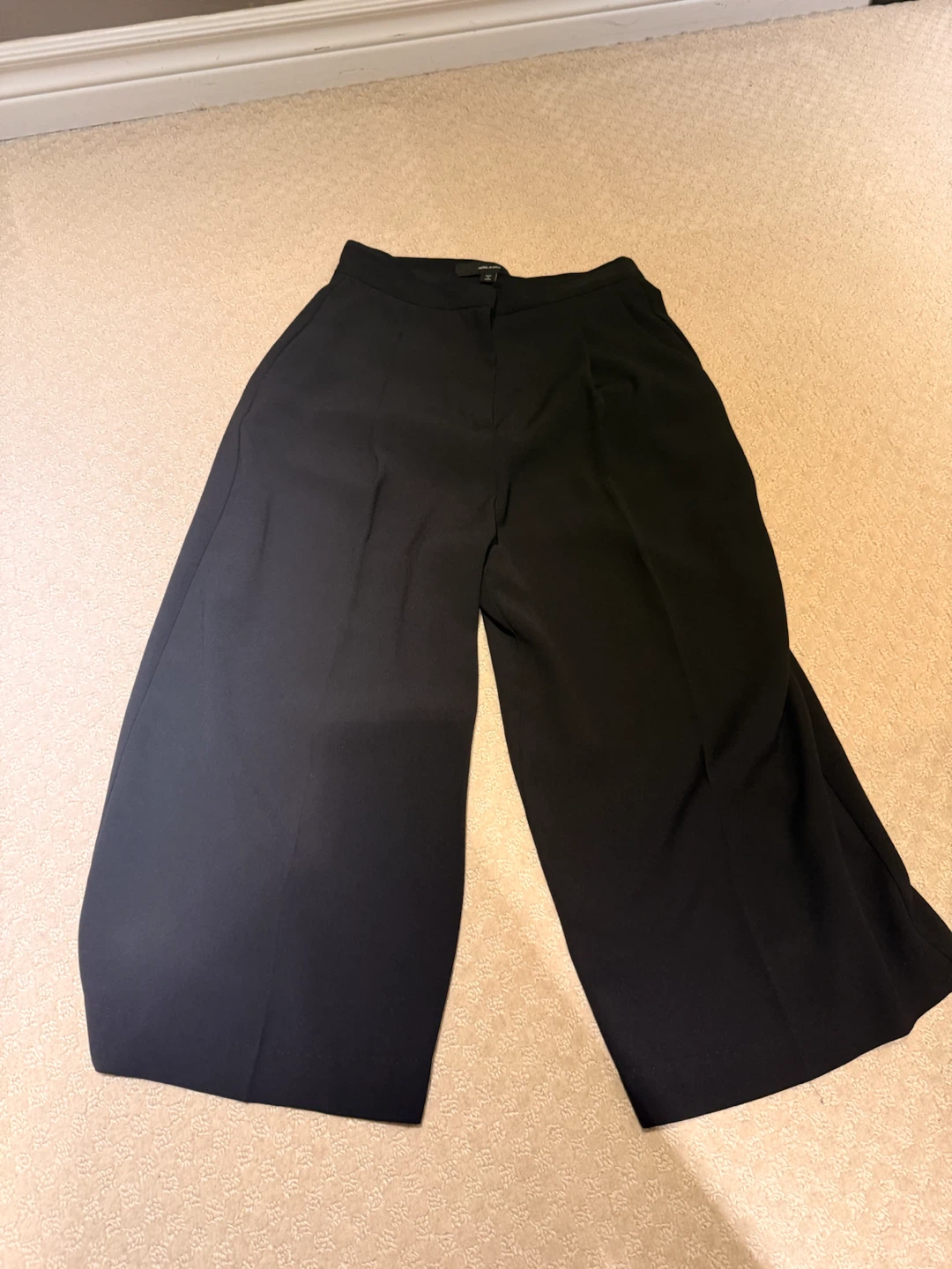 Vero Moda Black Wide-Leg Cropped(Give Best offer you can do)