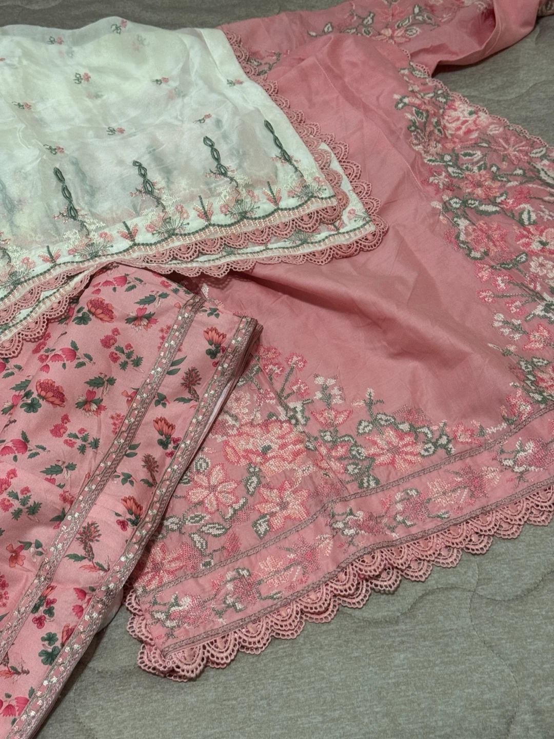 Hussain Rehar Pink Embroidered Lawn Suit - Medium - photo 5