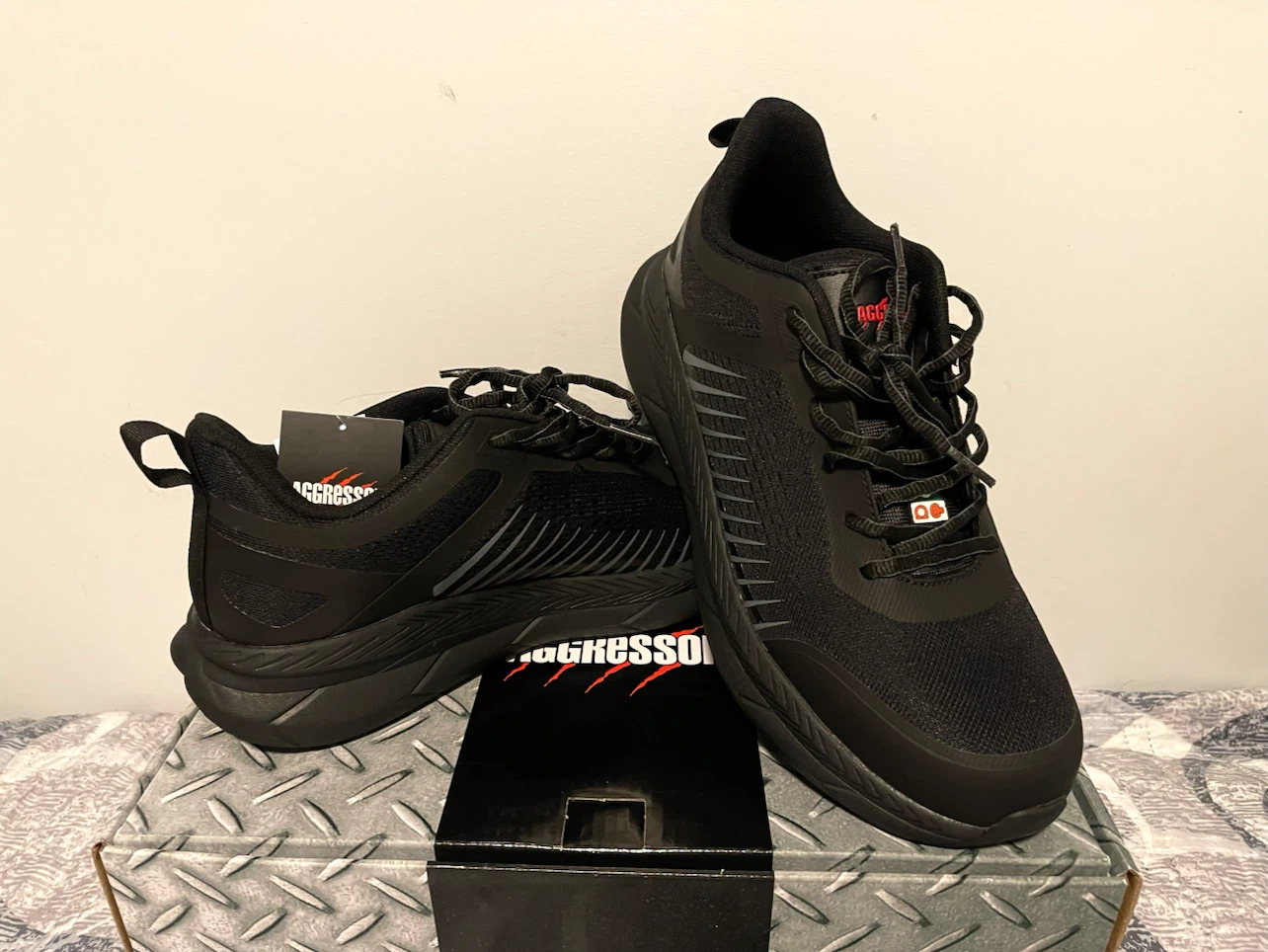 Brandnew Aggressor Men's STSP Athletic Safety Shoe